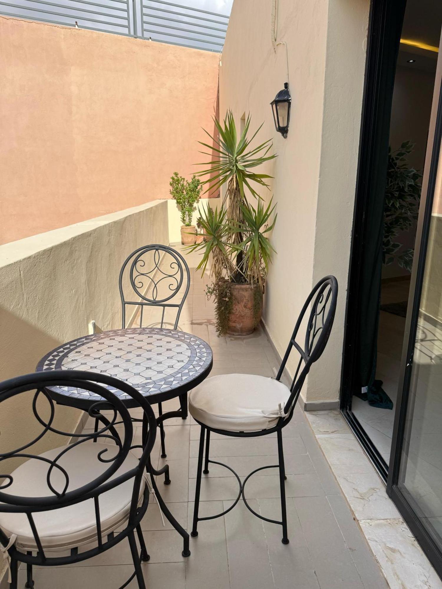 Appartement Nour Gueliz Marrakech มาร์ราเกช ภายนอก รูปภาพ