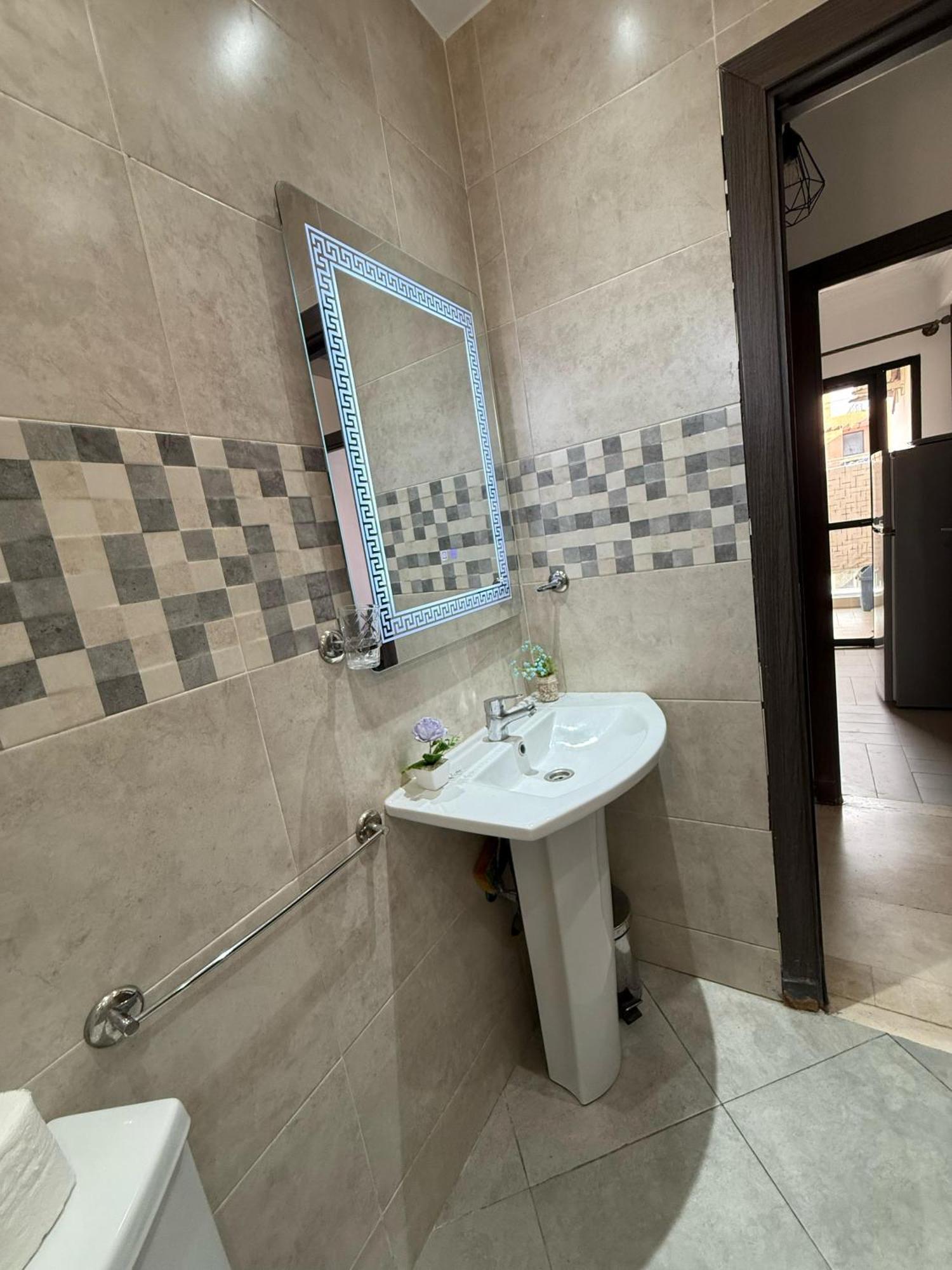 Appartement Nour Gueliz Marrakech มาร์ราเกช ภายนอก รูปภาพ
